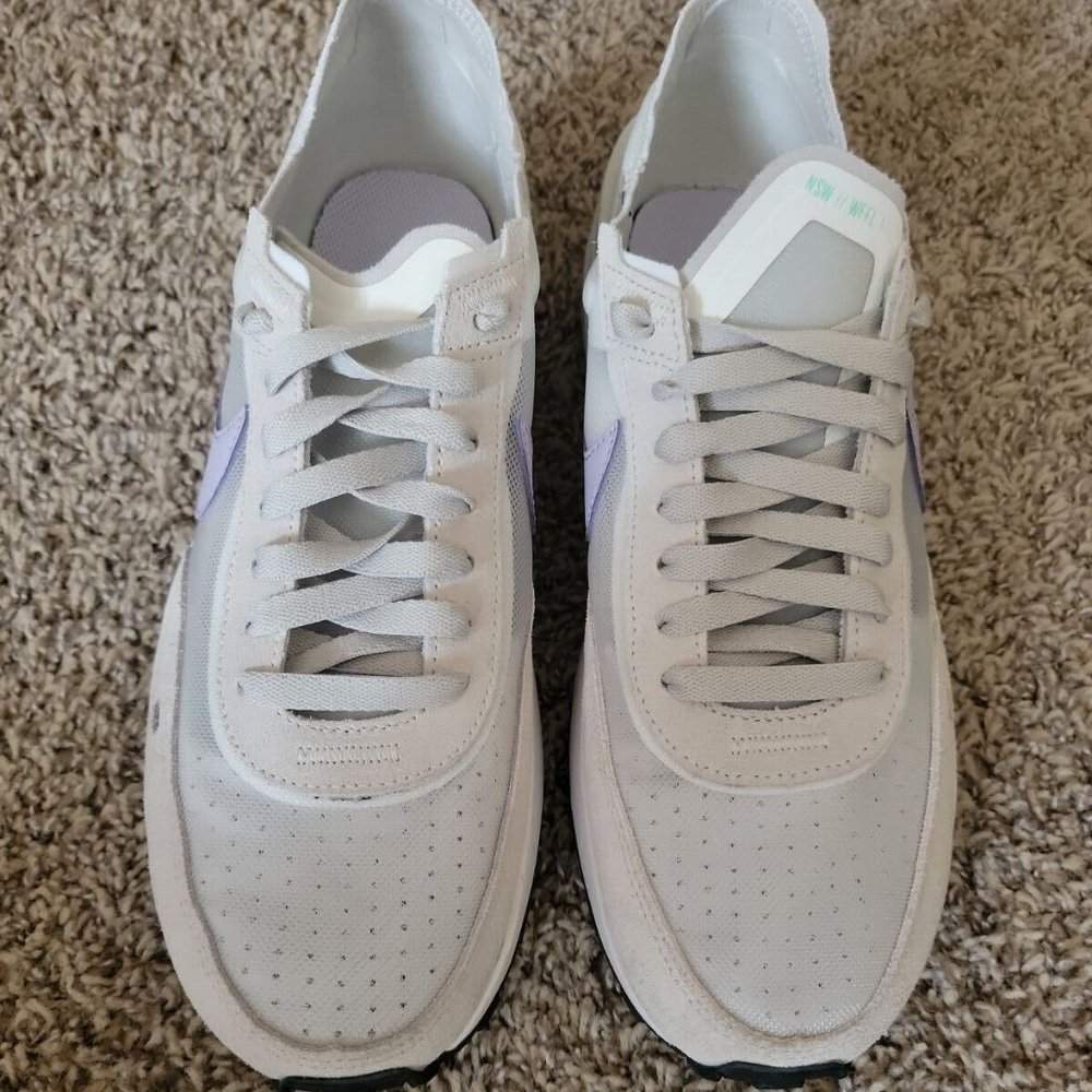 Gently preowned Nike Waffle One Summit White - DC2533-101 Women's size 10 - Picture 4 of 5